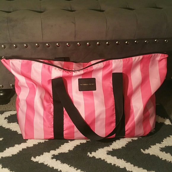 ☆☆SOLD ON M☆☆Victoria's Secret Bag☆☆SOLD ON M☆☆