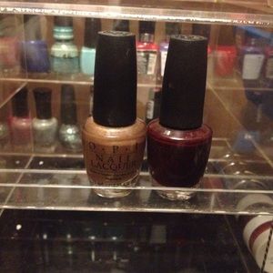 TWO O.P.I. NAIL POLISHES ❤️ + FREE GIFT ❤️