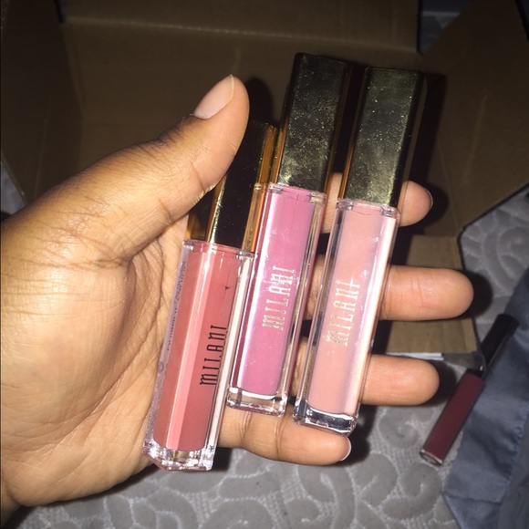 ✨SOLD✨ Milani Amore Matte Lip Creme