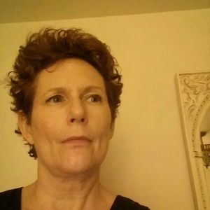 Meet your Posher, Deborah