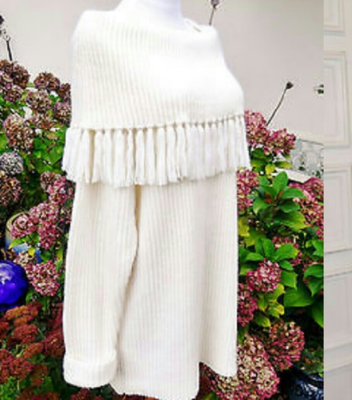 New York Style Sweaters - semi off-the-shoulder fringed sweate wool