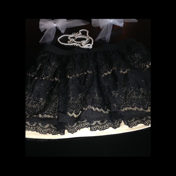 Black and Nude Lace Skirt size XL - Picture 1 of 3