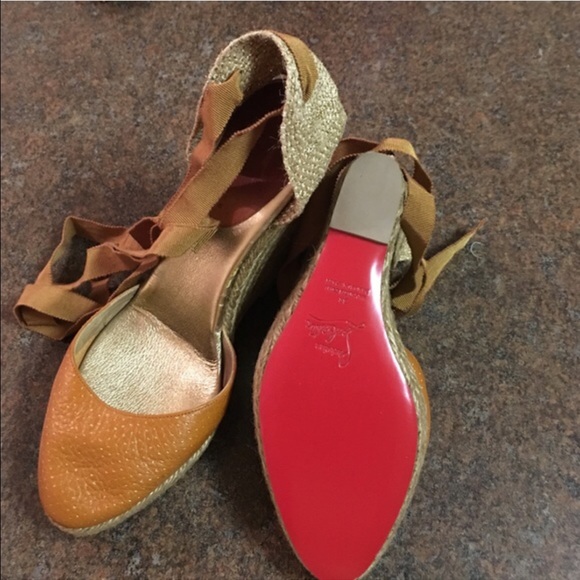 👠($550) Cognac CL espadrilles with ankle ties. - Picture 2 of 4