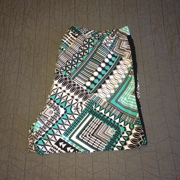 Multi-Pattern Shorts - Picture 2 of 3