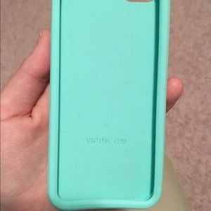 iPhone 5/5s Victoria Secret PiNK case.