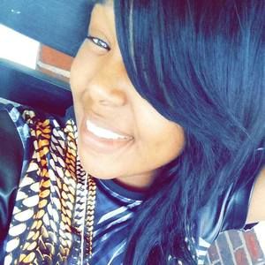 Meet your Posher, Tay