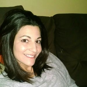 Meet your Posher, Becky