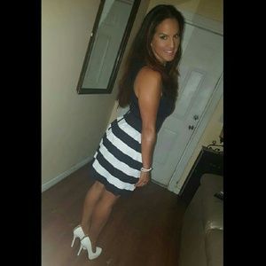 Meet your Posher, Dina