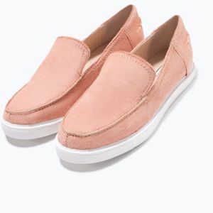 Sold‼️Zara Flat Leather calf hair sneakers size 8