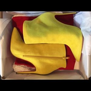 Christian Louboutin So Kate Booty 120 Suede