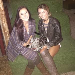 Meet your Posher, Liz