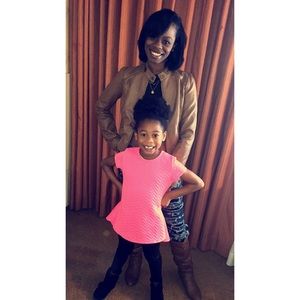 Meet your Posher, Crystal