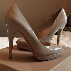 Nude platform Heels NBW 39 size fits like an 8