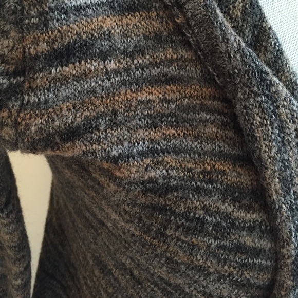 Cardigan - Picture 2 of 3