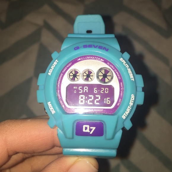 Q- seven blue watch