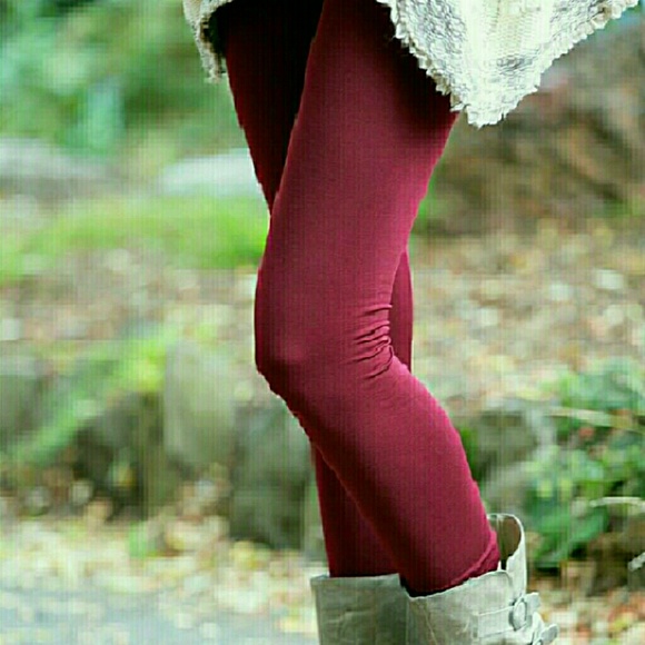 Jill Marie Boutique Pants - Burgundy fleece lined leggings Size Medium NWT