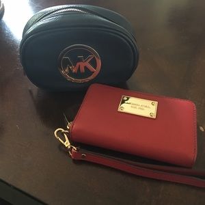 Michael Kors wristlet and small make up bag