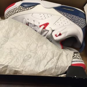 Jordan Son of Low- Like New White/ Trublue