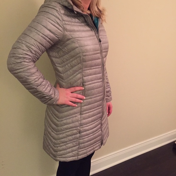 SOLD Patagonia Fiona Parka - Picture 2 of 4