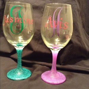Customized wine glasses