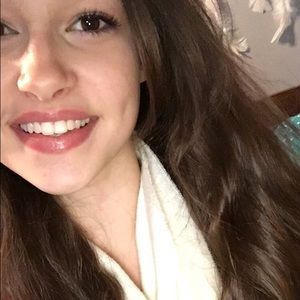 Meet your Posher, Nicole