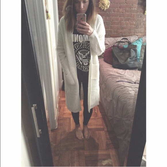 Zara Sweaters - Cream cozy waffle knit cardigan sweater