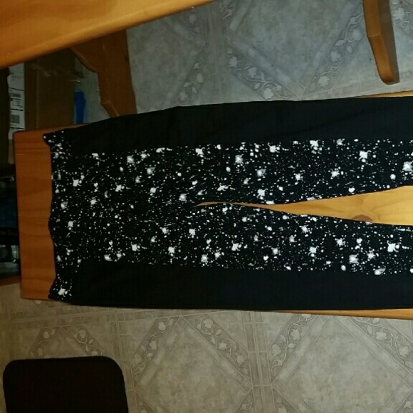 VS PINK GALAXY LEGGINGS - Picture 3 of 4
