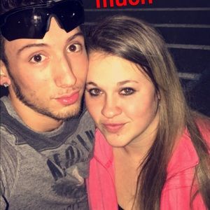 Meet your Posher, Lelzie