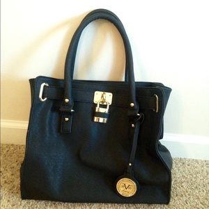 1 DAY SALE🎉 VERSACE Black Vegan Leather Handbag