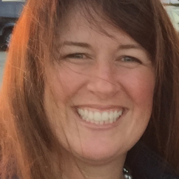 Meet your Posher, Jennifer - Picture 1 of 1