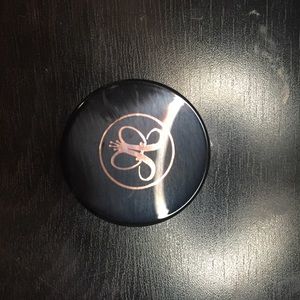 Anastasia dipbrow pomade- on hold