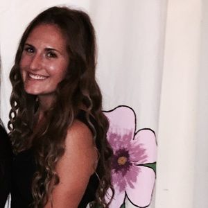 Meet your Posher, Julia