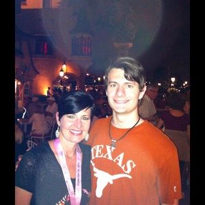 Meet your Posher, Ronnea