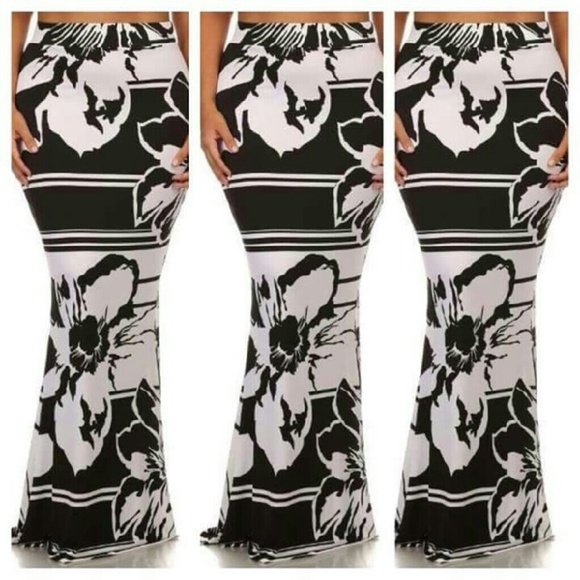 Plus maxi skirt