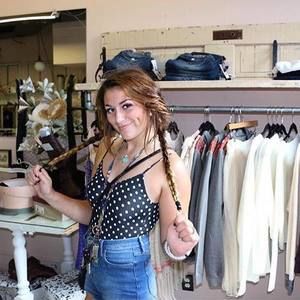 Meet your Posher, Samantha