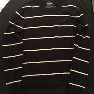 American Eagle Outfitters Navy V-neck sweater (XS)