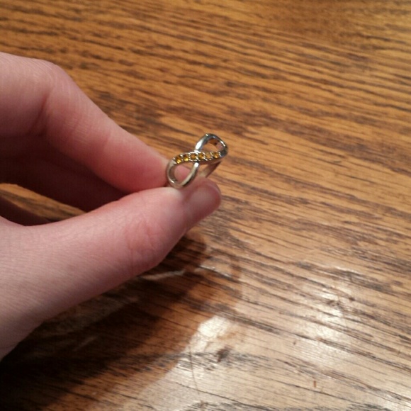 Ring - Picture 2 of 2