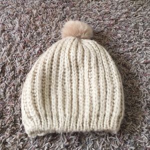 Pom-Pom cream Beanie