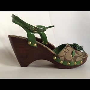 Never worn Coach sandals 9.5