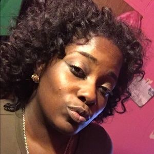 Meet your Posher, Kandi