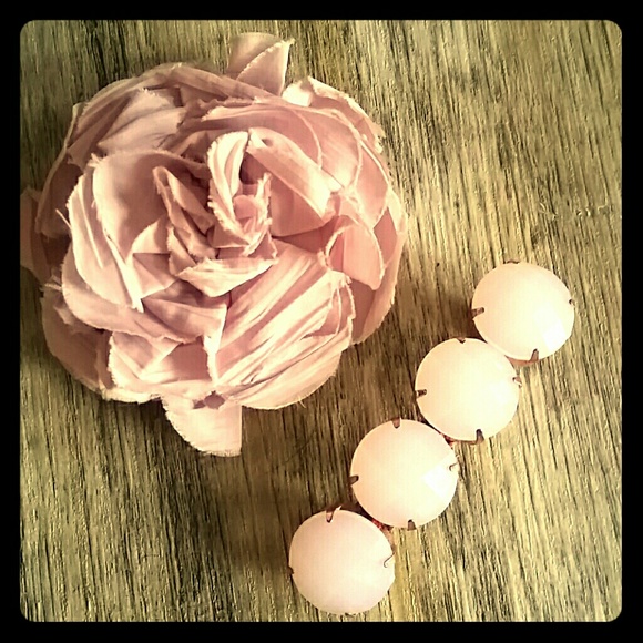 Pink hair barrettes