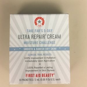 First Aid Beauty - Fab's 5 Day Ultra Repair Cream