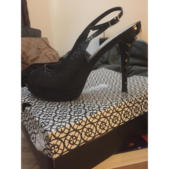 Sparkling Demi Black Heels