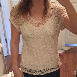 White lace short sleeve top