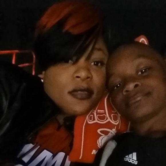 Meet your Posher, Lisa - Picture 1 of 1