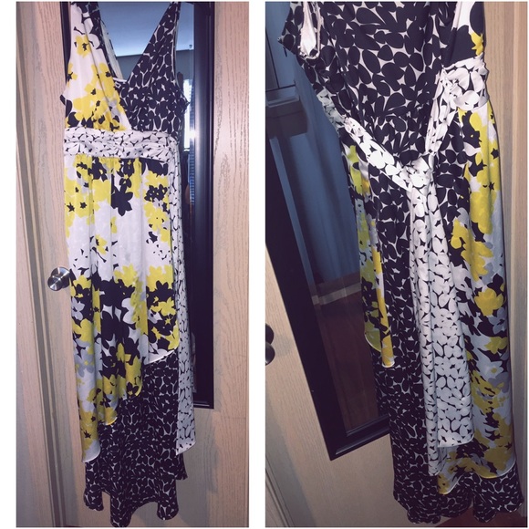 Black and Yellow Floral Dress - Picture 1 of 3