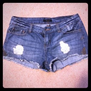 Jean ripped shorts