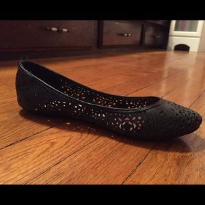 Steve Madden cut out ballet flat in size 7