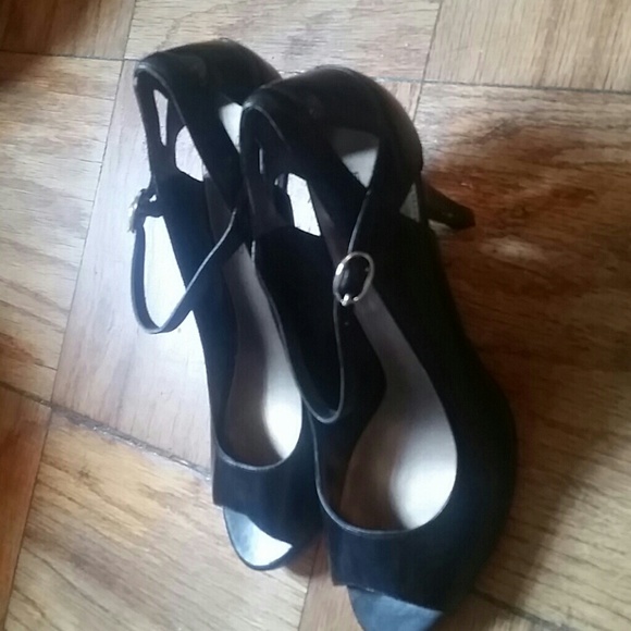 Back Ankle Strap Peep Toe Pumps - Picture 2 of 4
