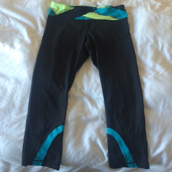 Lulu lemon Run Inspire Crop